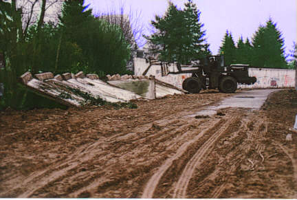 1990-Bautruppen der Bundeswehr bei der Mauerdemontage